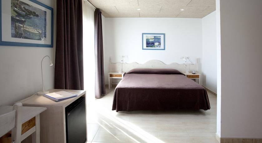 Hotel & Spa Entre Pinos-Adults Only Es Calo  Ngoại thất bức ảnh