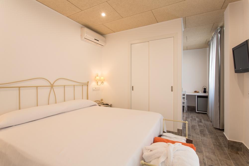 Hotel & Spa Entre Pinos-Adults Only Es Calo  Ngoại thất bức ảnh